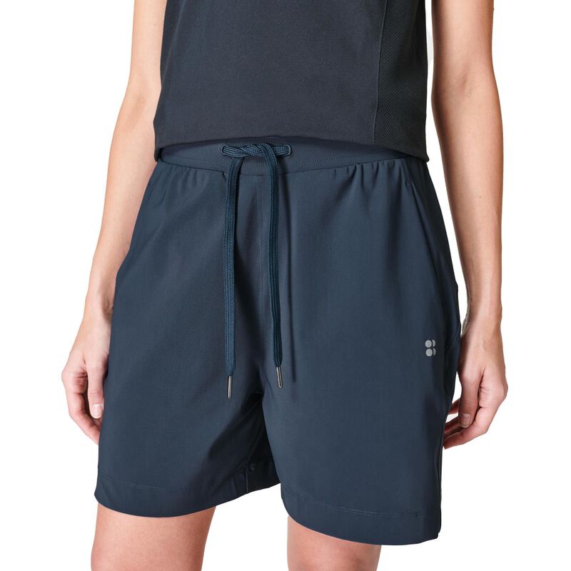 Sweaty Betty Explorer 5.5" Short Navy Blue image number 0